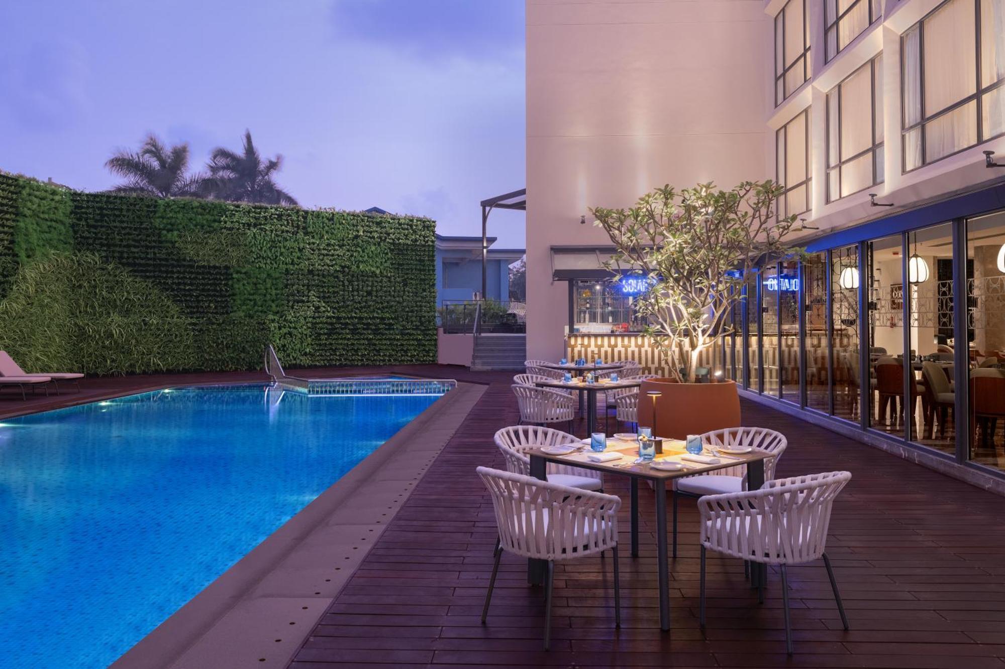 Courtyard By Marriott Goa Colva Hotel Екстериор снимка